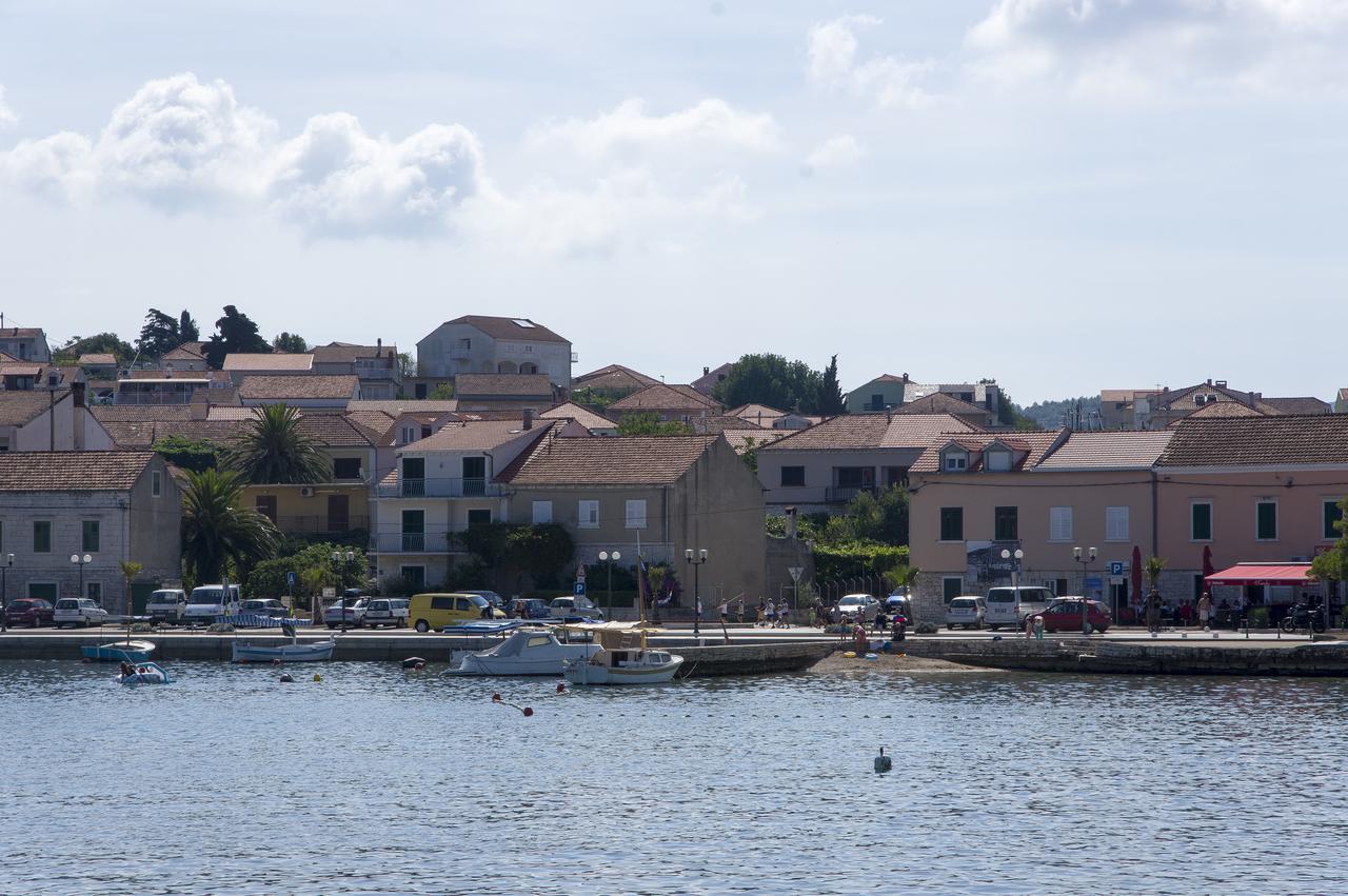 Apartments Vela Luka