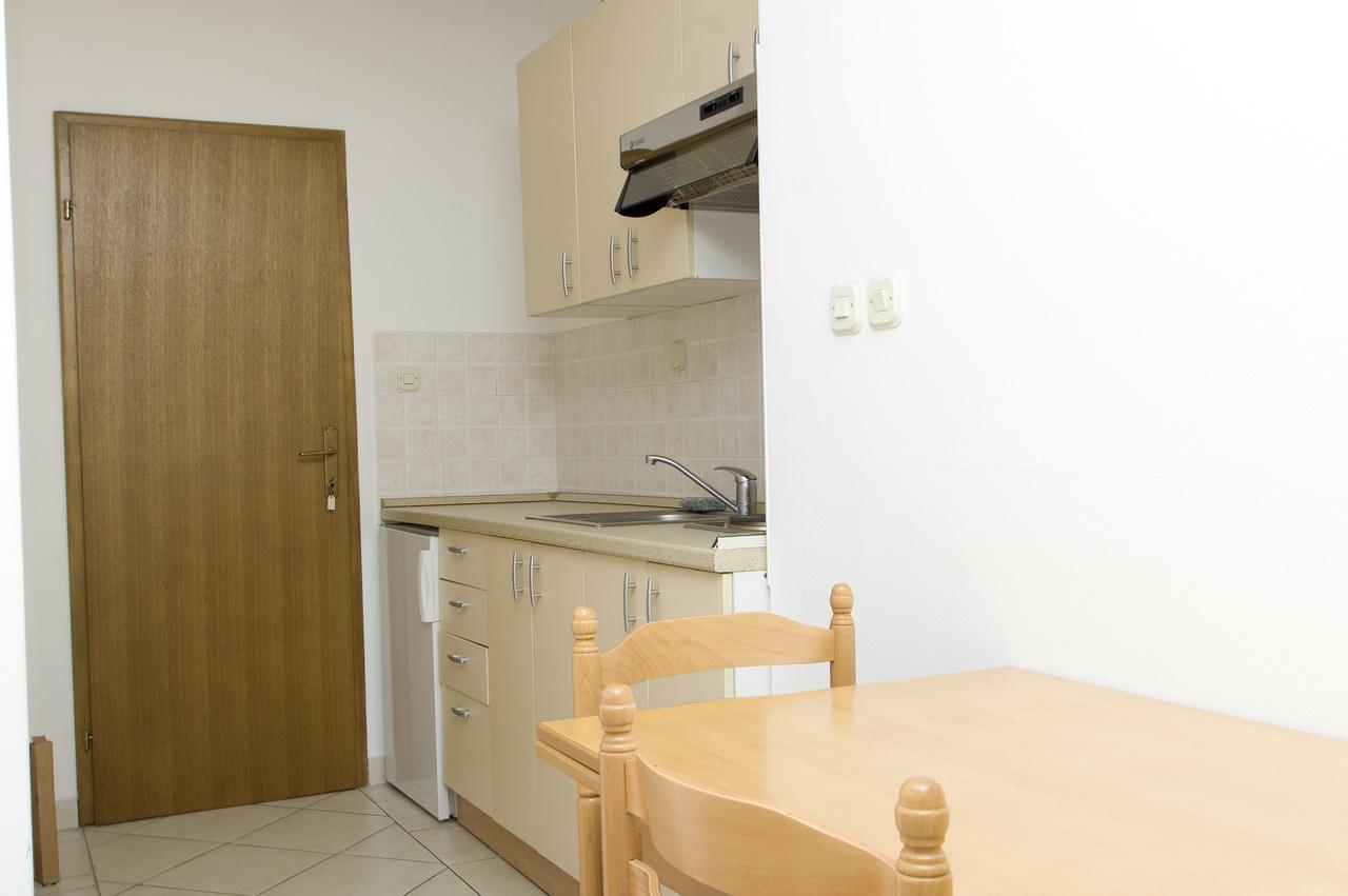 Apartments Vela Luka