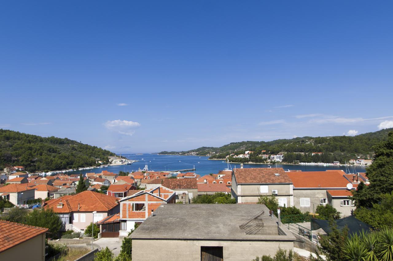 Apartments Vela Luka *