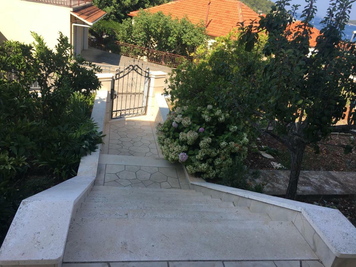 Apartments Vela Luka * Vela Luka